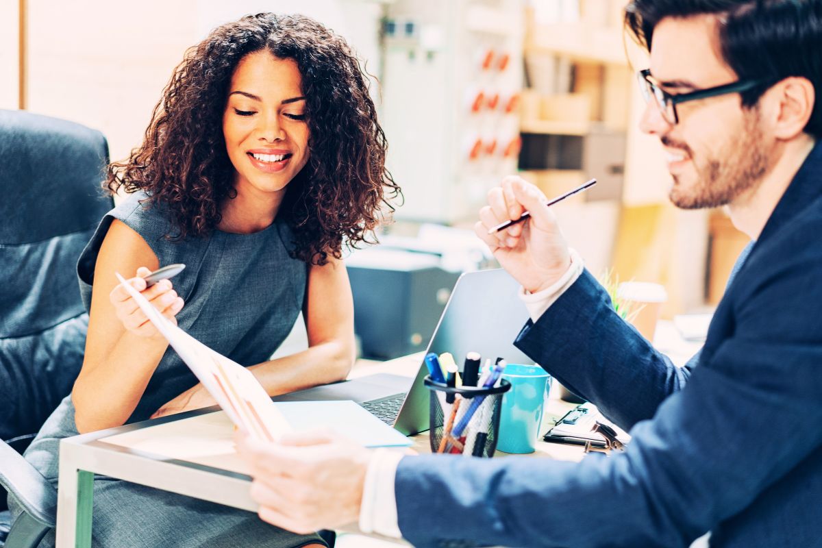 Imagen representativa de la red global de agentes de marketing de Enigmarketing